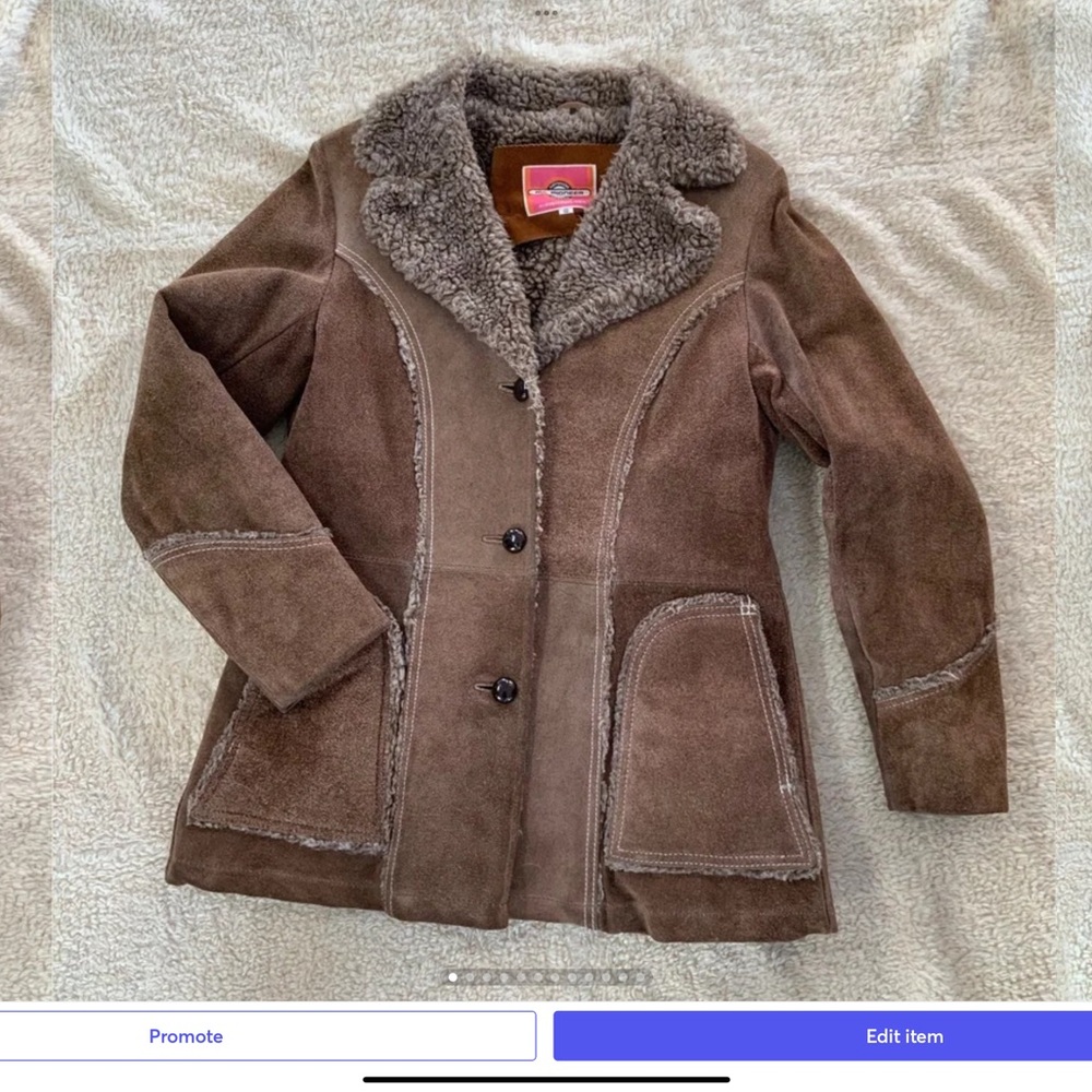 Women’s Vintage Ms. Pioneer Genuine Sheepskin Shearling Coat Size (12)